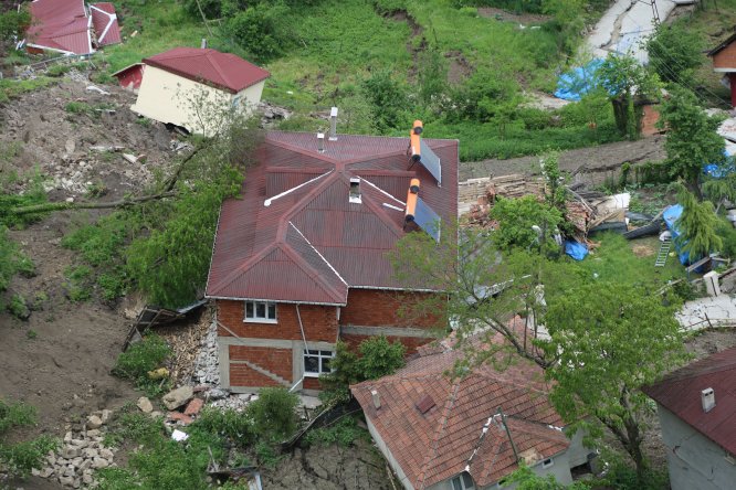 Cumhurbaşkanı Erdoğan,Ordu'daki heyelan hakkında bildi aldı