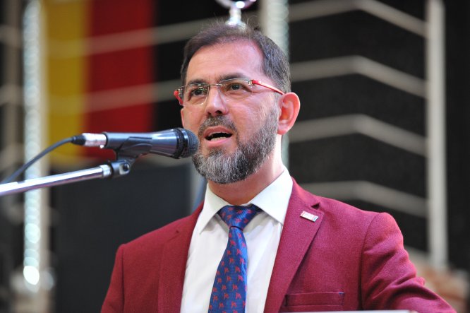 Almanya'da Türk kökenli parti liderine tehdit mektubu