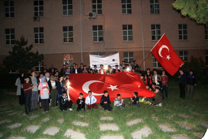 Suşehri'nde gençlik yürüyüşü