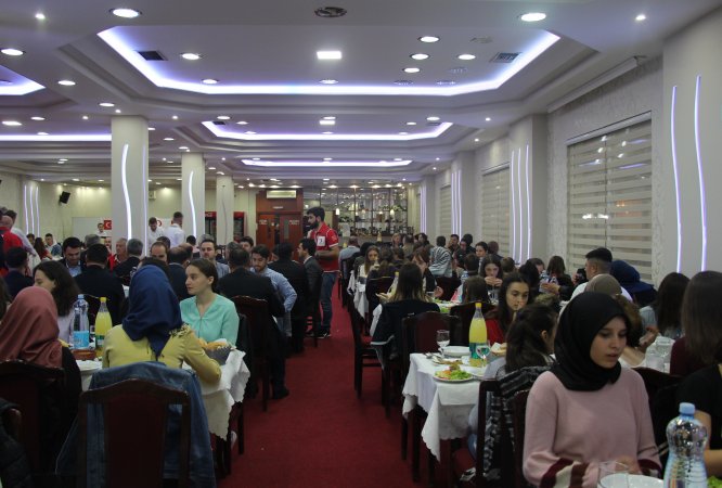 Türk Kızılaydan Kuzey Makedonya'da iftar programı