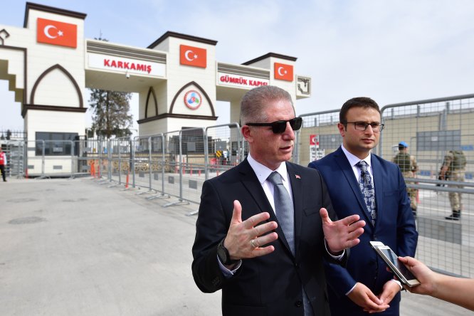 Suriyeliler bayram için ülkelerine gitmeye başladı