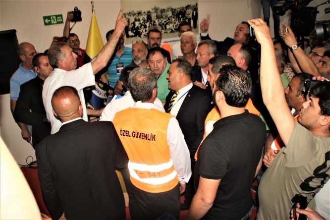 Menemen Belediyespor'da yeni başkan Tahir Şahin oldu