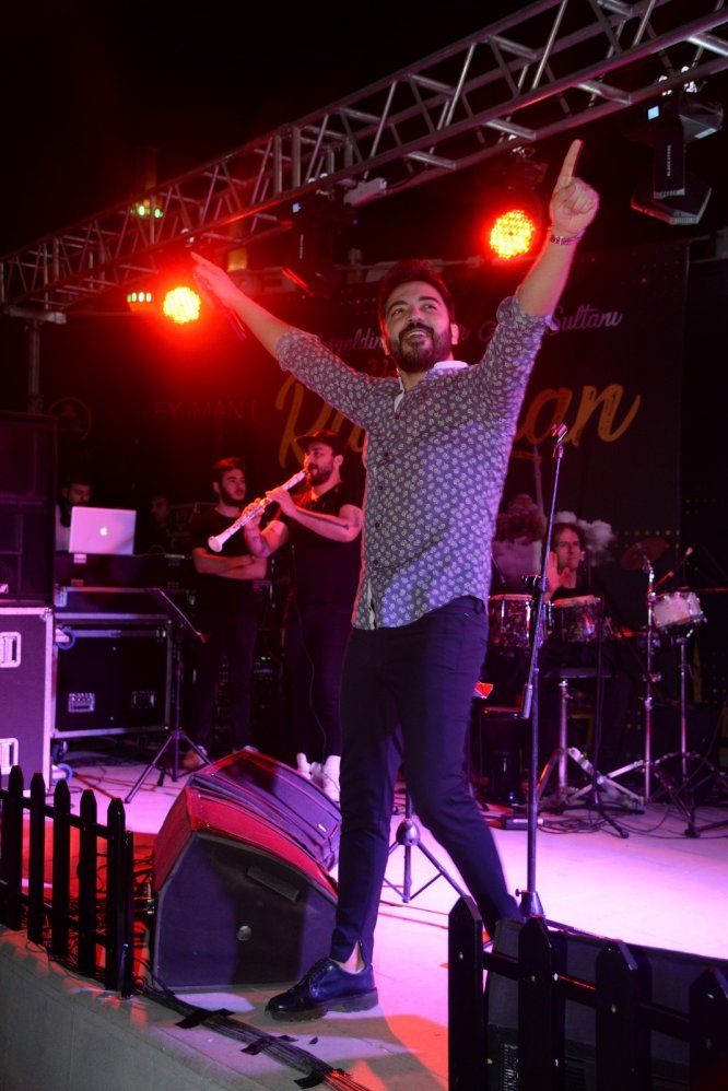 Pursaklar'da Yusuf Güney konseri