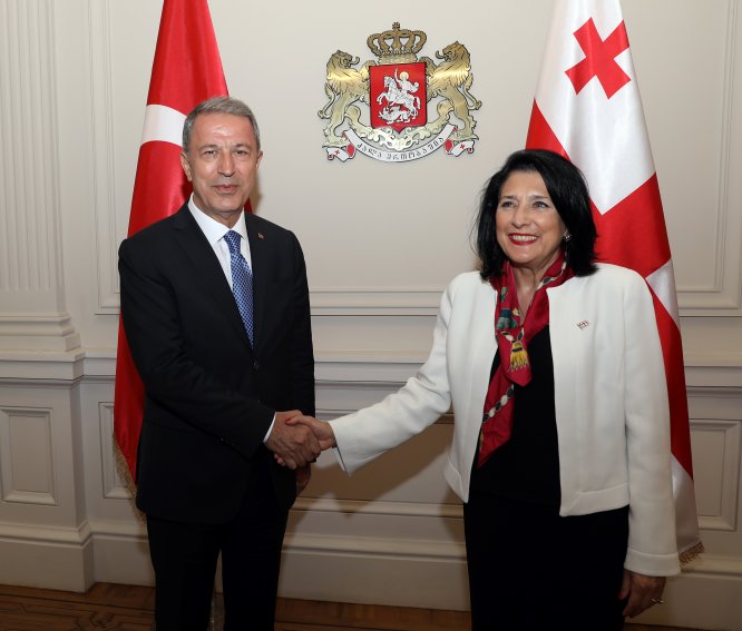 Milli Savunma Bakanı Akar, Gürcistan'da