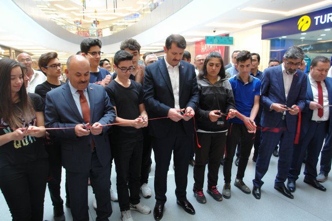 "Tarım ve İnsan" fotoğraf sergisi ziyaretçileriyle buluştu