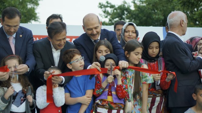 "Bize nefes aldıran demokrasidir"