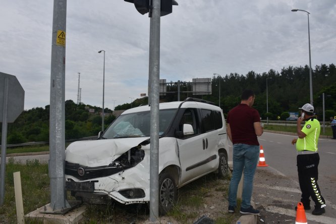 Sinop'ta trafik kazası : 3 yaralı