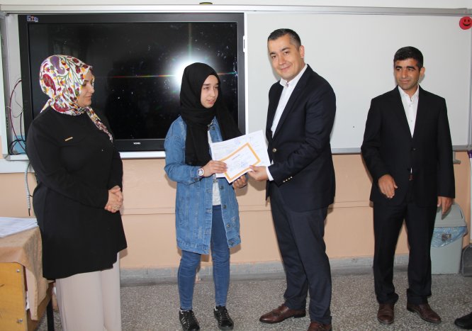 Okullarda karne heyecanı