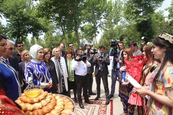 Emine Erdoğan, Engelli ve Rehabilitasyon Merkezi'nin açılışını yaptı