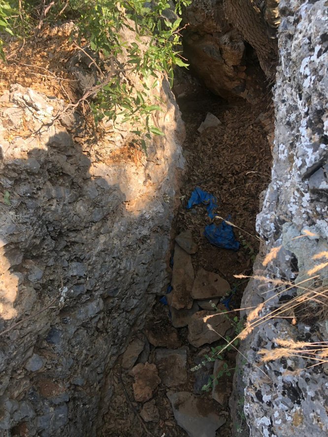 Şırnak'ta teröristlere ait yaşam malzemesi ele geçirildi