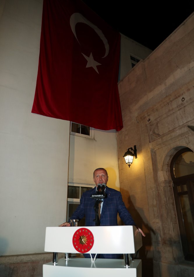 Trabzon Yaşlıları Koruma Derneği'nin akşam yemeği