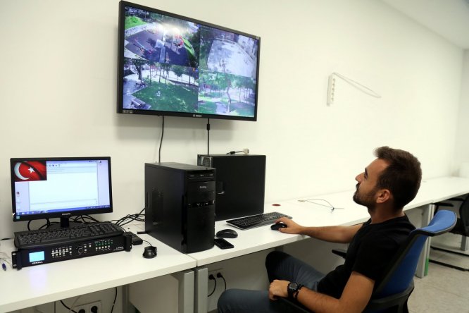 Eyüpsultan'da 9 parka 17 güvenlik kamerası takıldı