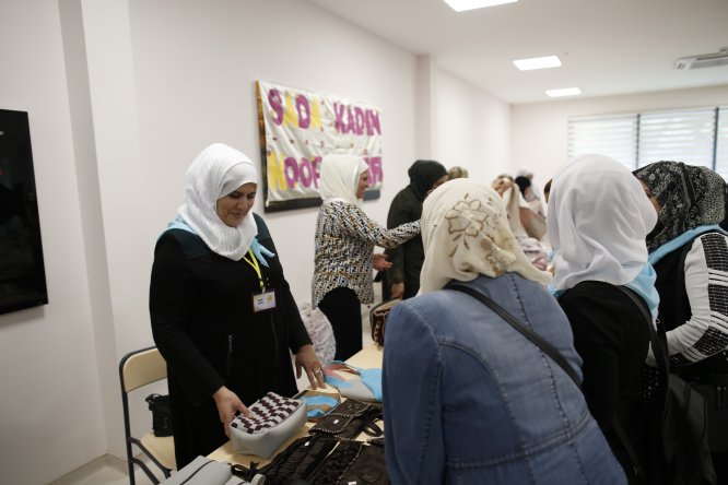 Türk, Suriyeli ve Afgan kadınlar Gaziantep'te kooperatif kurdu