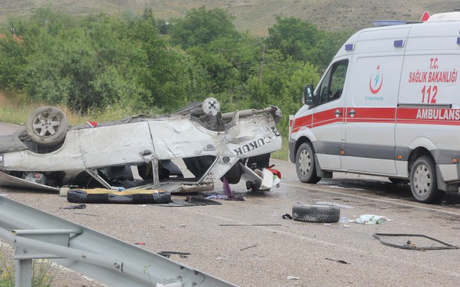 Hastane yolunda trafik kazası: 1 ölü, 5 yaralı