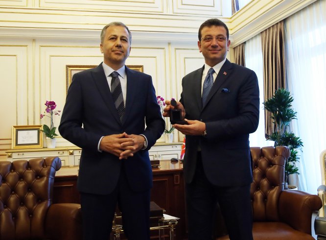 İBB'de devir-teslim töreni