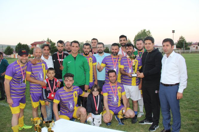 Zara'da futbol turnuvası