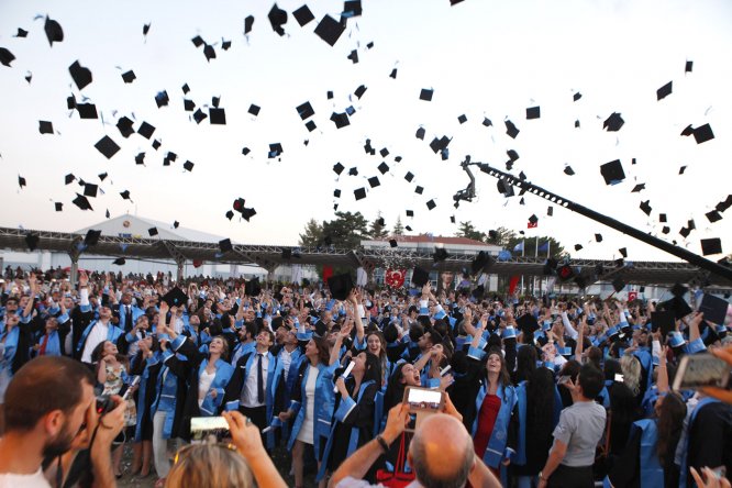 Havacılardan sıra dışı mezuniyet töreni