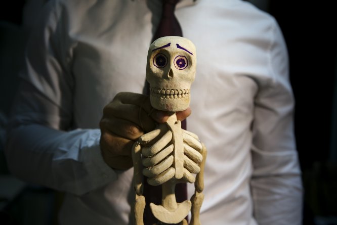 Ahşabı mühendislik bilgisiyle oyuncağa dönüştürüyor