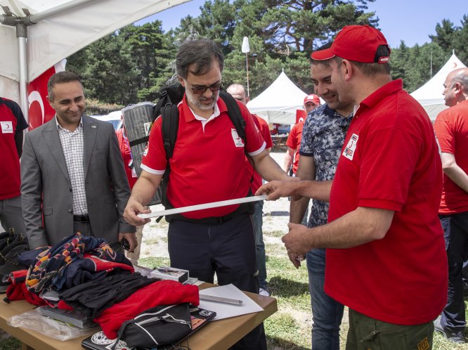 Afetzede çadırında tasarım