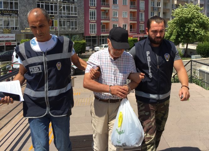 Balıkesir'de 74 yaşındaki yankesicilik şüphelisi yakalandı