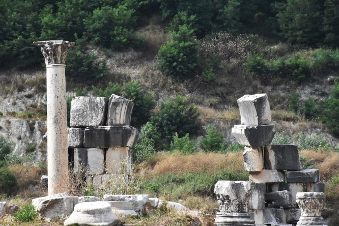 Muğla'daki 3 bin yıllık "Kutsal Yol" gün yüzüne çıkarılıyor
