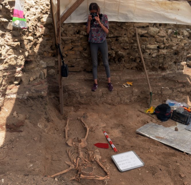 Sinop'ta arkeologları şaşırtan iskelet