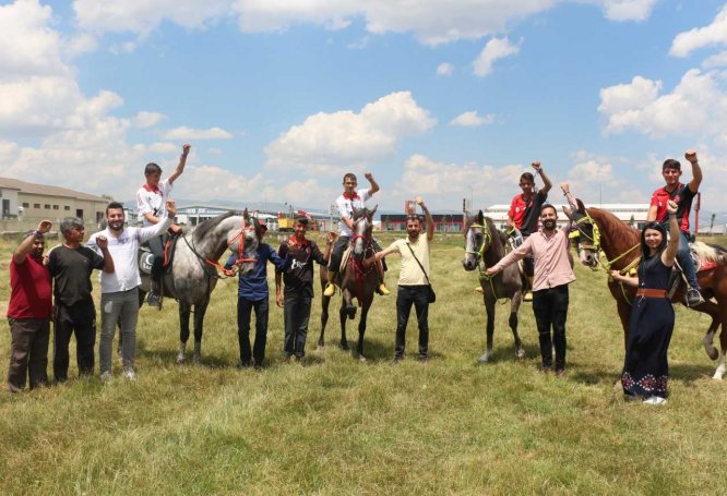 Atlı ciritçilerden çocuk istismarıyla mücadeleye destek