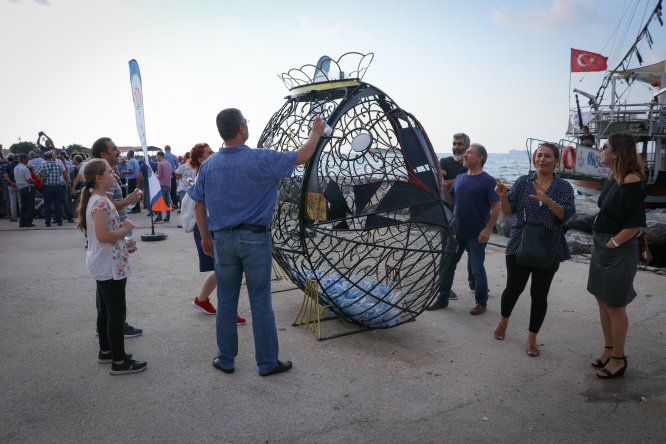 "Çevreci Balıklar Sahili Temizliyor" projesi