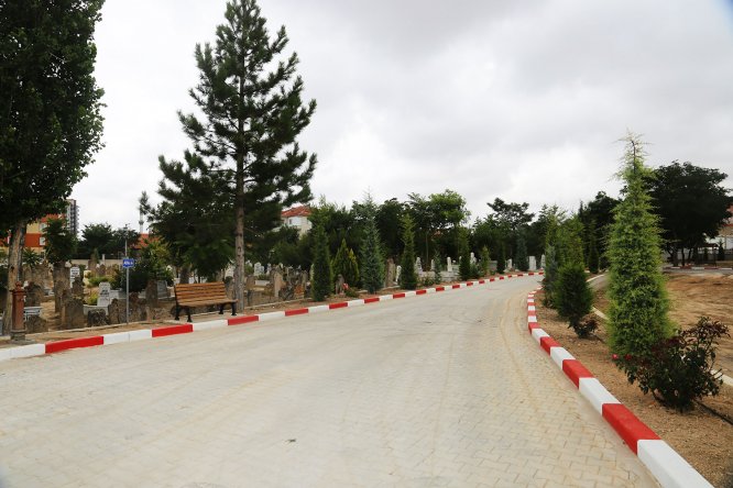 Karaman'da mezarlık düzenleme çalışmaları