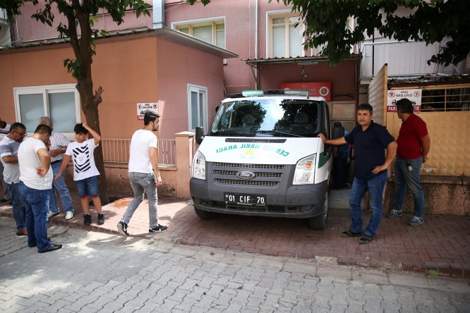 Adana'da silahlı kavgada ölen çocuğun cenazesi defnedildi