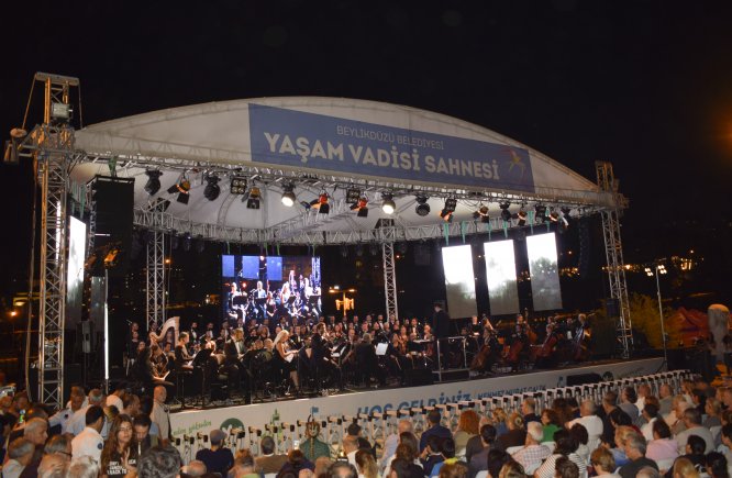 "Kuvayımilliye'den Kurtuluş'a" gala konseri