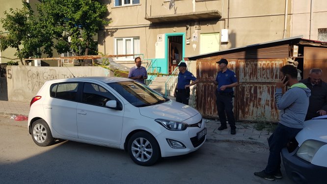 GÜNCELLEME - Babasını öldürdüğünü emniyeti arayarak itiraf etti