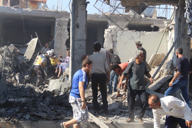 İdlib'e hava saldırılarında ölen sivillerin sayısı 38'e yükseldi