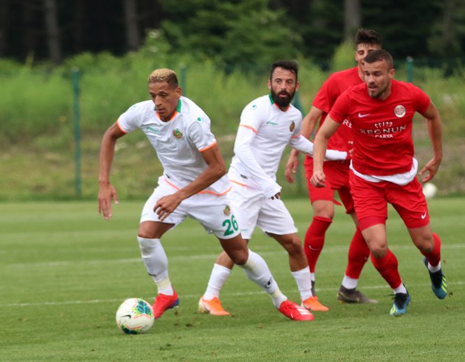Futbol: Hazırlık maçı