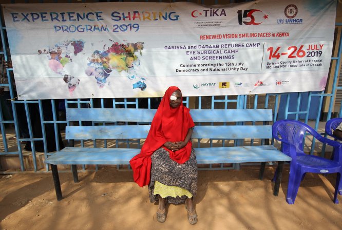 TİKA, Dadaab'daki mültecilere "ışık" oluyor