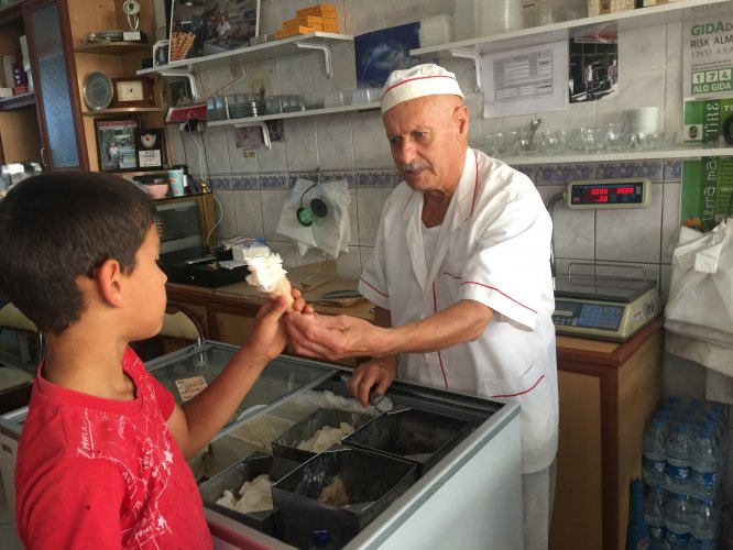 61 yıllık lezzet turist çekiyor