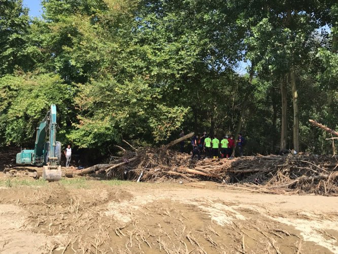 Düzce'deki su baskını ve toprak kayması