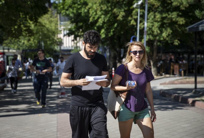 Öğretmenlik Alan Bilgisi Testi sabah oturumu yapıldı