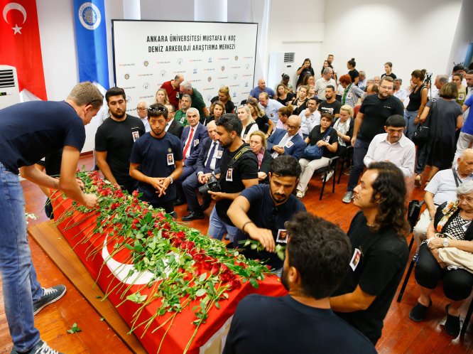 Arkeolog Hayat Erkanal son yolculuğuna uğurlandı