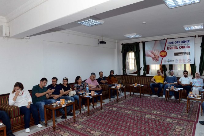 Tokat'ta çiftlere "evlilik" eğitimi