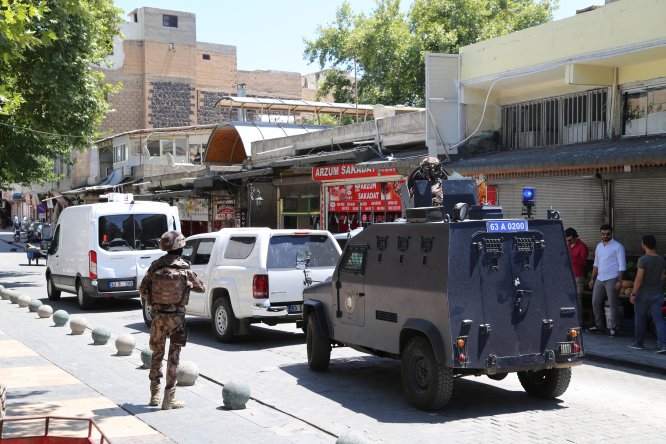 GÜNCELLEME - Şanlıurfa'da bombalı eylem hazırlığındaki kişi yakalandı