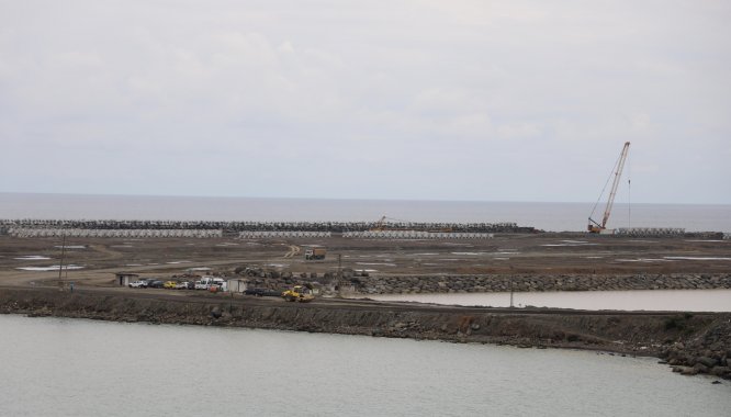 "Rize-Artvin Havalimanı projesinin yüzde 40'a yakınını tamamlamış bulunuyoruz"