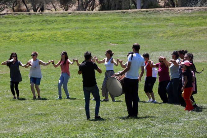 Yenimahalle sakinleri mesire alanını doldurdu
