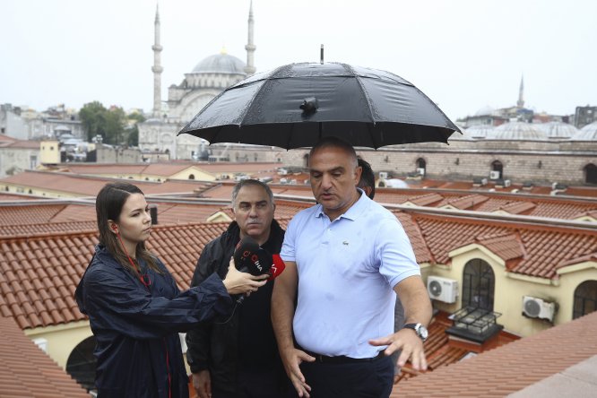 Bakan Ersoy, Kapalıçarşı'da incelemede bulundu