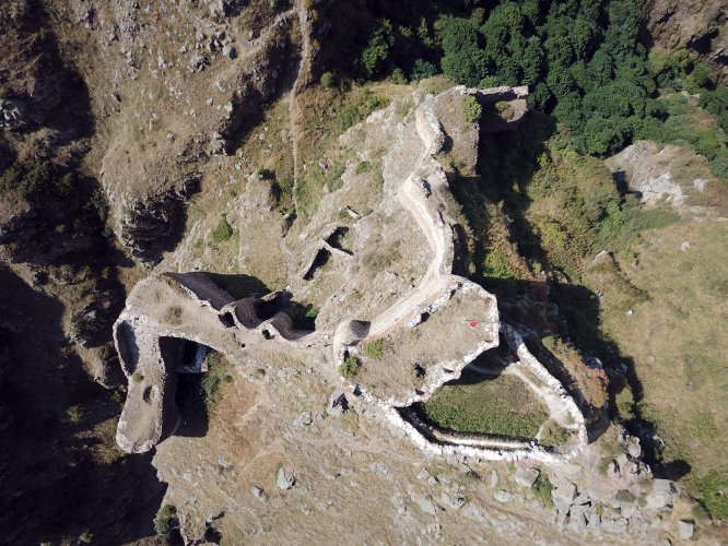 Zirvedeki Şeytan Kalesi'ne turist ilgisi