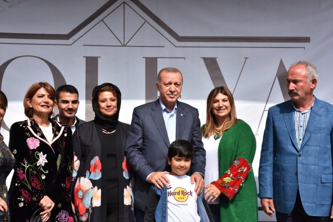Erdoğan, oğlunu terörden kurtaran anne ile görüştü