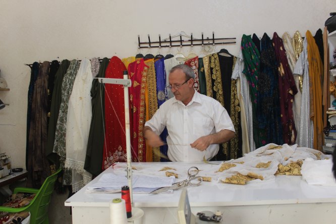 Suruçluların Suriyeli "öğretmen" terzisi