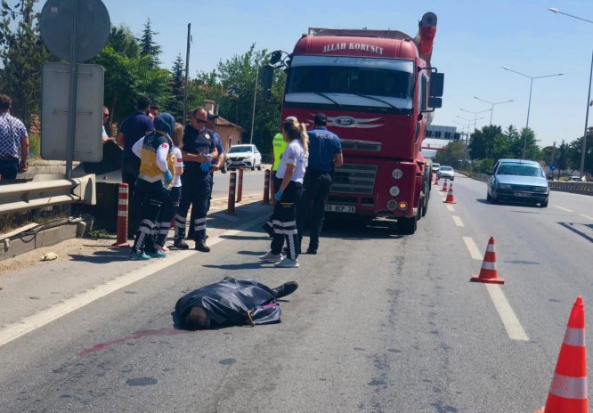 Eskişehir'de kamyonun çarptığı kişi öldü