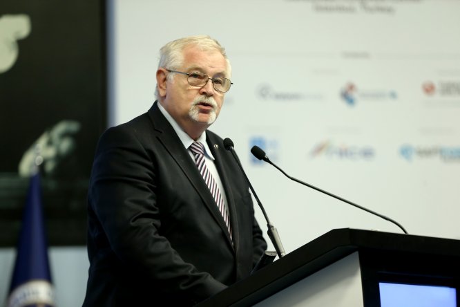 "Akdeniz'de 'oldu bitti'ye boyun eğmeyeceğiz"