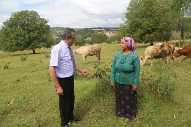 Gençler "Genç Çiftçi Projesi"yle köyde kaldı